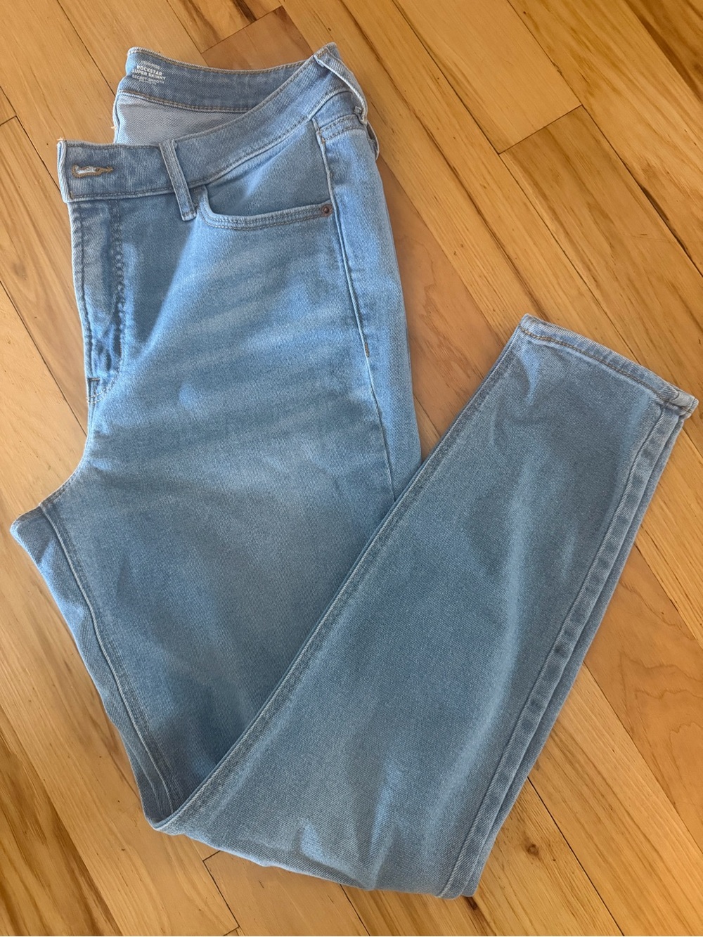 Old Navy Rockstar Light Blue Skinny Jeans